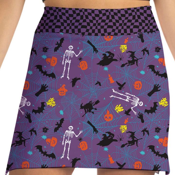 HAUNTED HALLOWEEN PRINT ACTIVE SKORT
